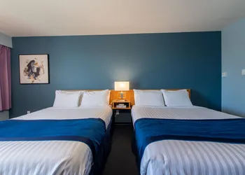 Ocean Crest Motel hotel thumbnail 8