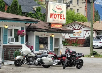 Lido Motel hotel thumbnail 5