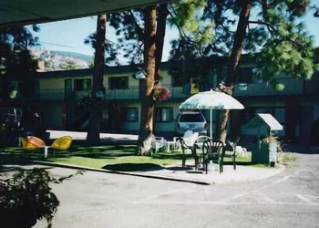 Beachside Motel hotel thumbnail 5