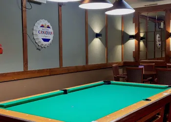 Lacombe Motor Inn hotel thumbnail 7