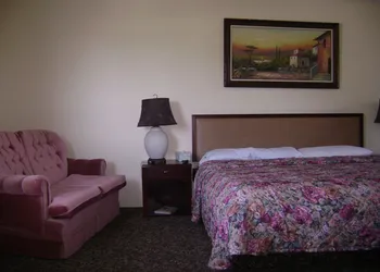 Orangeville Motel hotel thumbnail 8