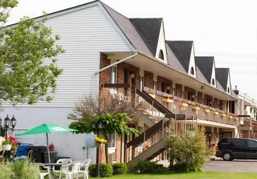 Niagara Falls Motor Lodge hotel detail image 2