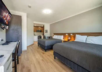 Western Traveller Motel hotel thumbnail 6