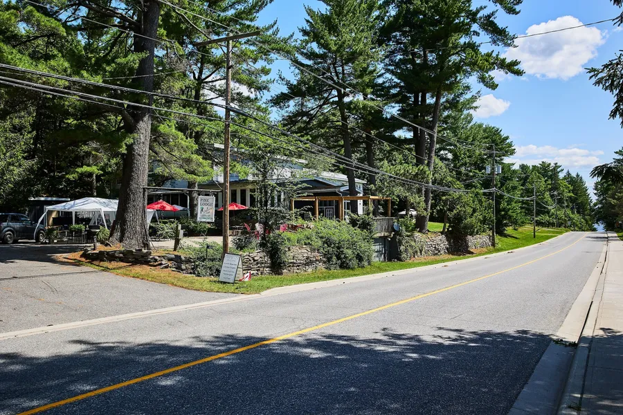 3 Pines Lodge Muskoka hotel detail image 6