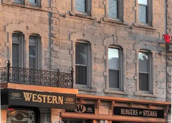 Western Hotel & Executive Suites hotel thumbnail 3