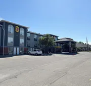 Super 8 by Wyndham High River AB hotel detail image 4