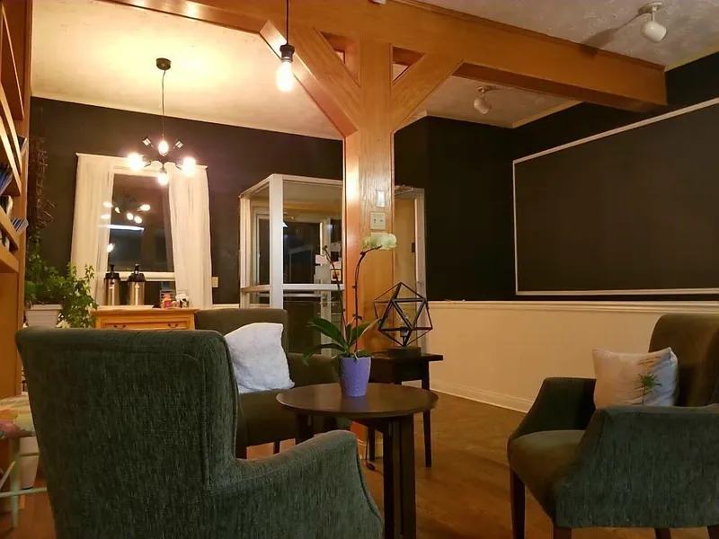 Silverwood Inn & Suites hotel detail image 2