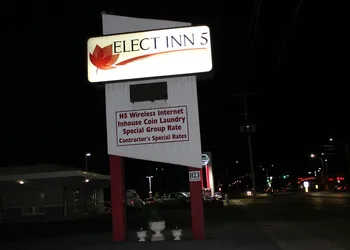 Elect Inn 5 hotel thumbnail 4