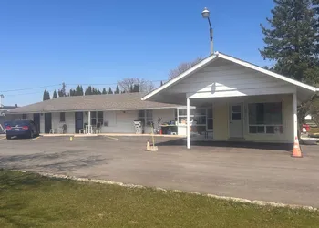 Colonial Motel hotel thumbnail 3