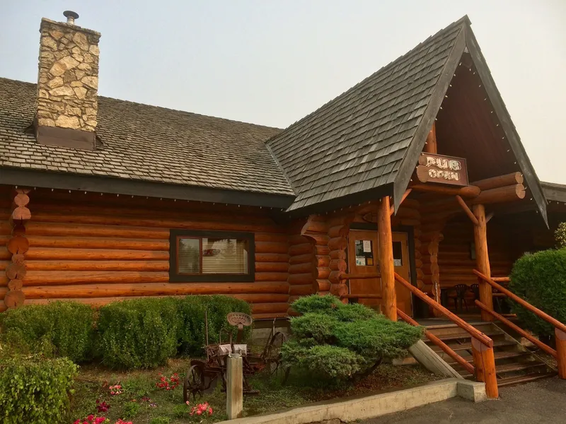 Cariboo Lodge hotel detail image 2