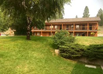Cariboo Lodge hotel thumbnail 6