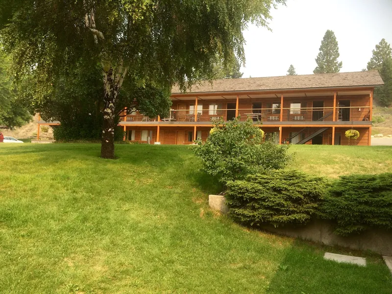 Cariboo Lodge hotel detail image 6