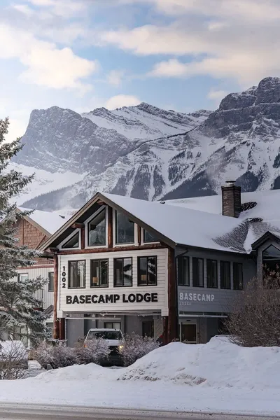 Basecamp Lodge Canmore hotel detail image 2