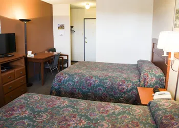 Lazy J Motel hotel thumbnail 4