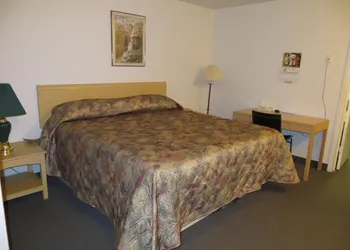 Lazy J Motel hotel thumbnail 6