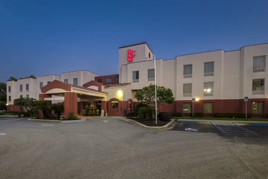 Red Roof Inn Pensacola Fairgrounds hotel detail image 2