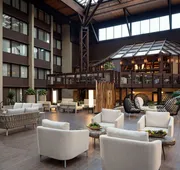 Seattle Airport Marriott hotel detail image 5