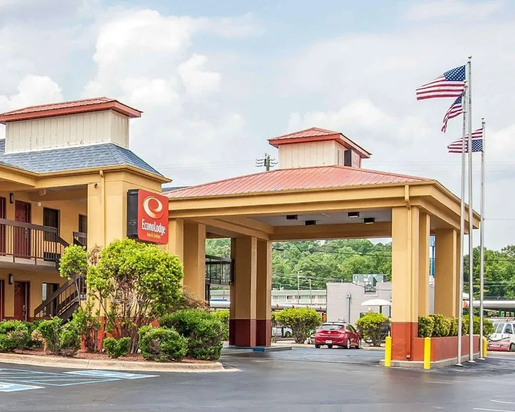 Econo Lodge Inn & Suites Tuscaloosa I-20 hotel detail image 2