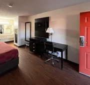 Econo Lodge Inn & Suites Tuscaloosa I-20 hotel detail image 7