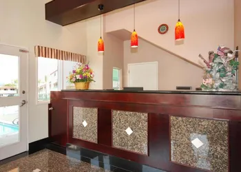 Quality Inn Near City Of Hope hotel thumbnail 2