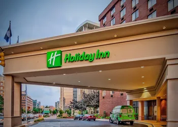 Holiday Inn Arlington at Ballston By IHG hotel thumbnail 6