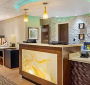 Spark by Hilton Atlanta Airport South College Park hotel detail image 3