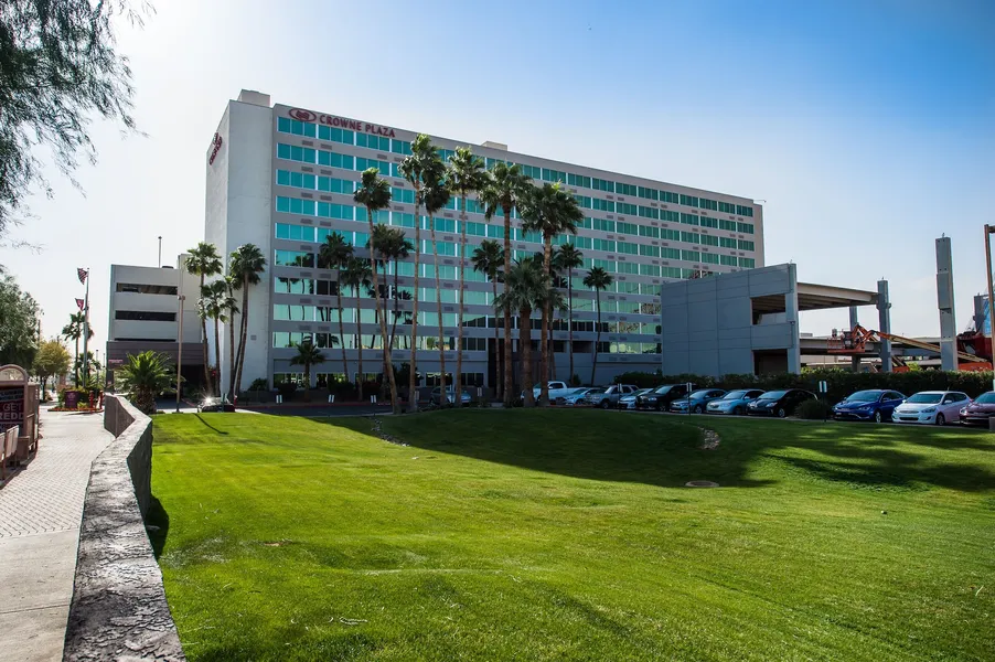 Crowne Plaza Phoenix Airport - PHX by IHG hotel detail image 6