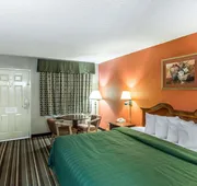 Quality Inn & Suites Macon North hotel detail image 5