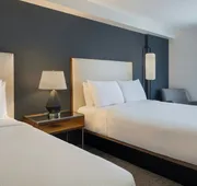 Courtyard by Marriott across Universal Orlando hotel detail image 7