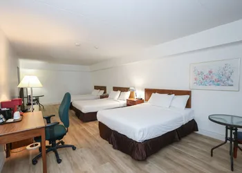 Travelodge by Wyndham Niagara Falls Bonaventure hotel thumbnail 7