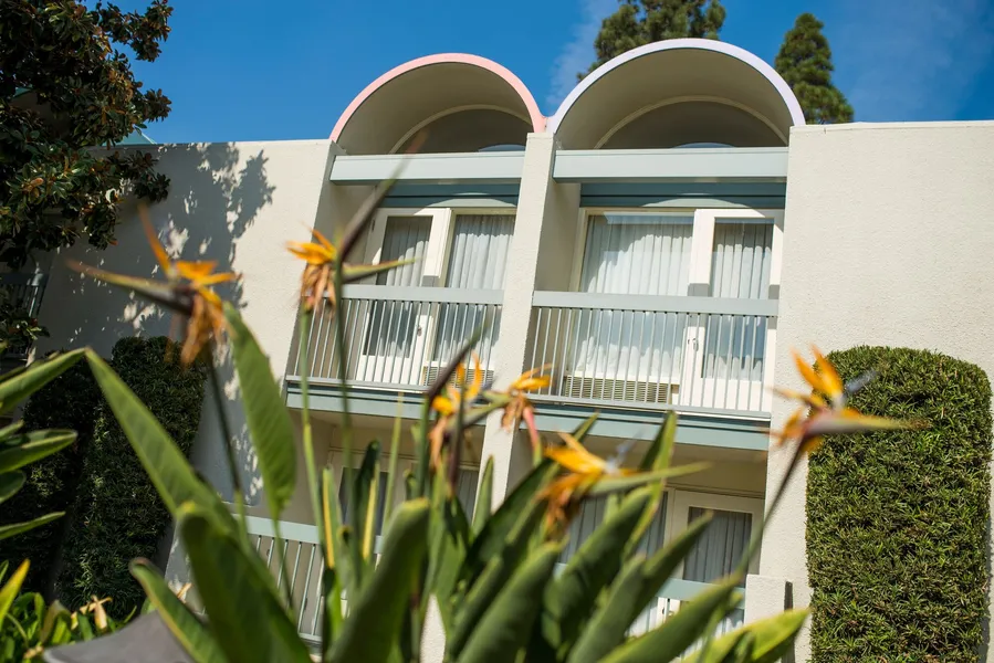 Howard Johnson by Wyndham Anaheim Hotel and Water Playground hotel detail image 6
