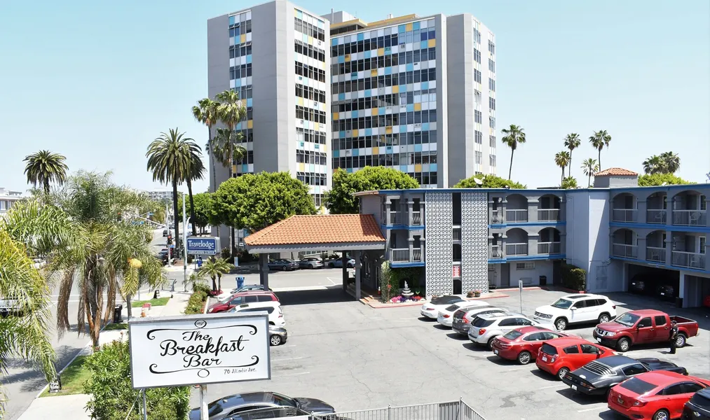 Travelodge by Wyndham Long Beach Convention Center hotel detail image 6
