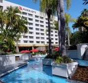 Long Beach Marriott hotel detail image 4