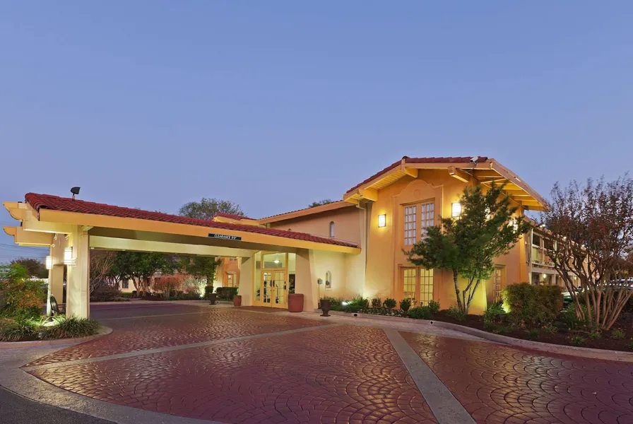 La Quinta Inn by Wyndham Austin Oltorf hotel detail image 6