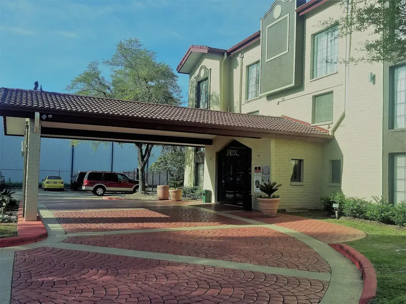 Red Roof Inn & Suites Houston - Hobby Airport hotel detail image 2