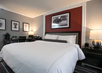 Olde Mill Inn hotel thumbnail 8