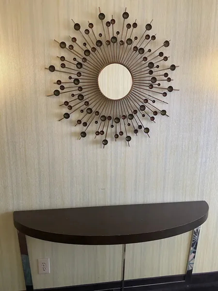 Wingate by Wyndham Springfield hotel detail image 6