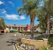 La Quinta Inn & Suites by Wyndham Thousand Oaks-Newbury Park hotel detail image 5