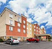 Comfort Suites Near Gettysburg Battlefield Visitor Center hotel detail image 3