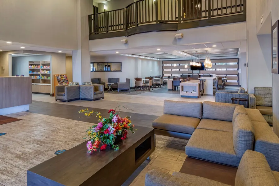 Comfort Suites Alpharetta/Roswell - Atlanta Area hotel detail image 2
