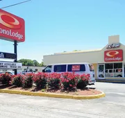 Econo Lodge Norfolk Airport hotel detail image 5