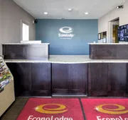 Econo Lodge Norfolk Airport hotel detail image 7