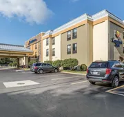 Comfort Inn Wings Stadium hotel detail image 3