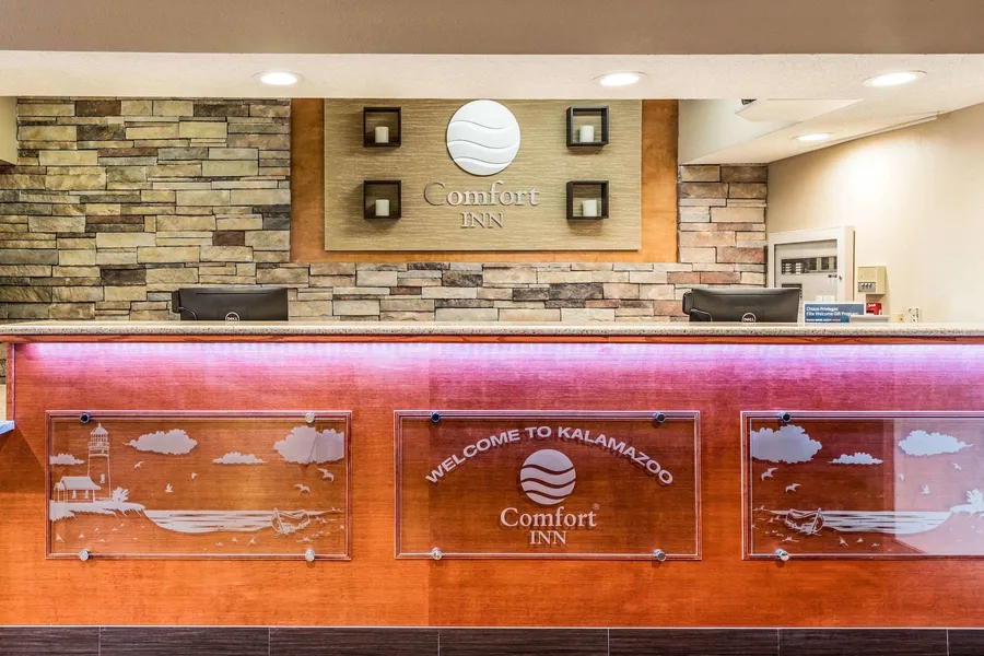 Comfort Inn Wings Stadium hotel detail image 6