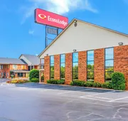 Econo Lodge Lebanon hotel detail image 3