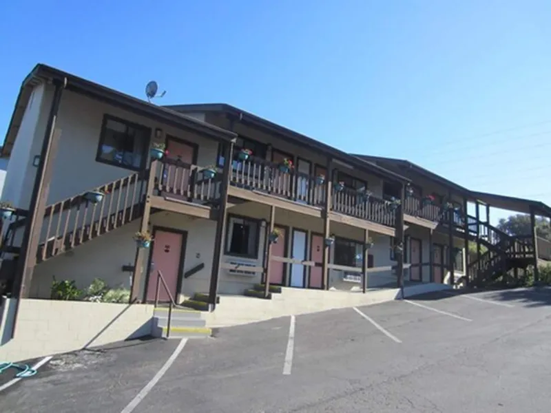 Monterey Fairgrounds Inn hotel detail image 2
