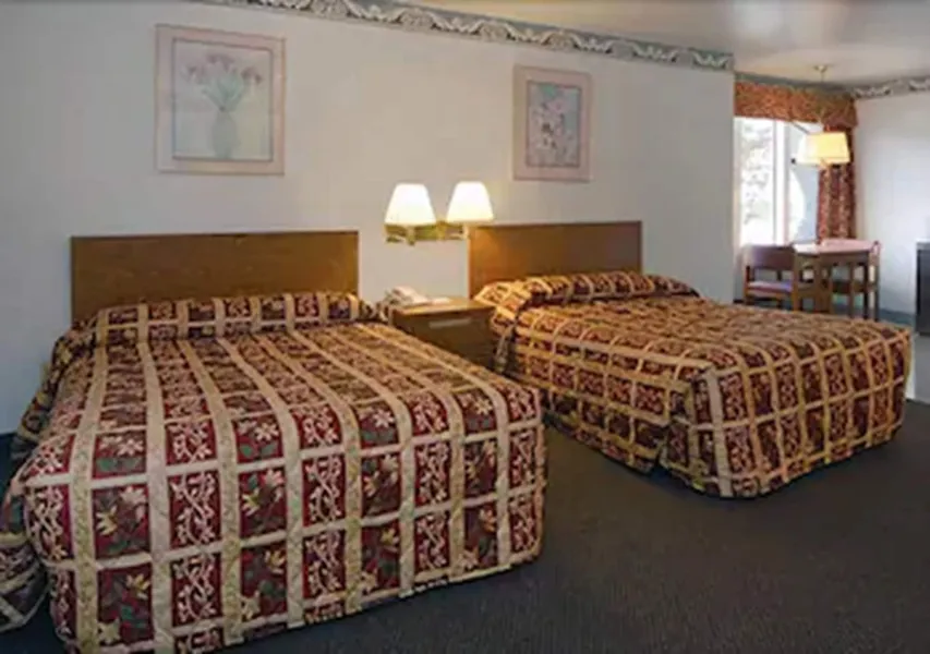 Monterey Fairgrounds Inn hotel detail image 6
