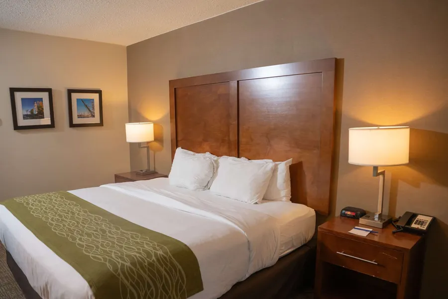 Comfort Inn & Suites Erie - Splash Lagoon Indoor Waterpark hotel detail image 6
