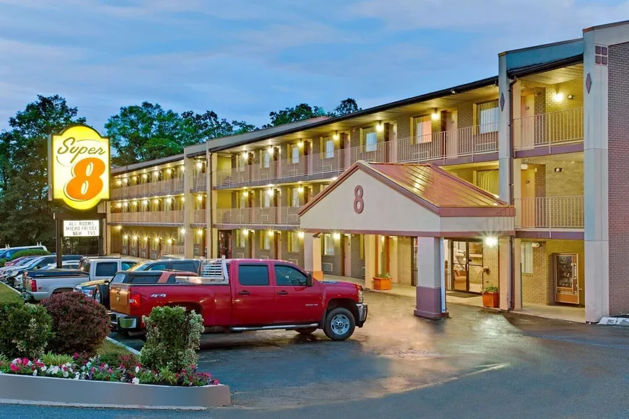 Super 8 by Wyndham Laurel hotel detail image 2