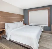 Holiday Inn Express San Diego Airport - Old Town by IHG hotel detail image 7